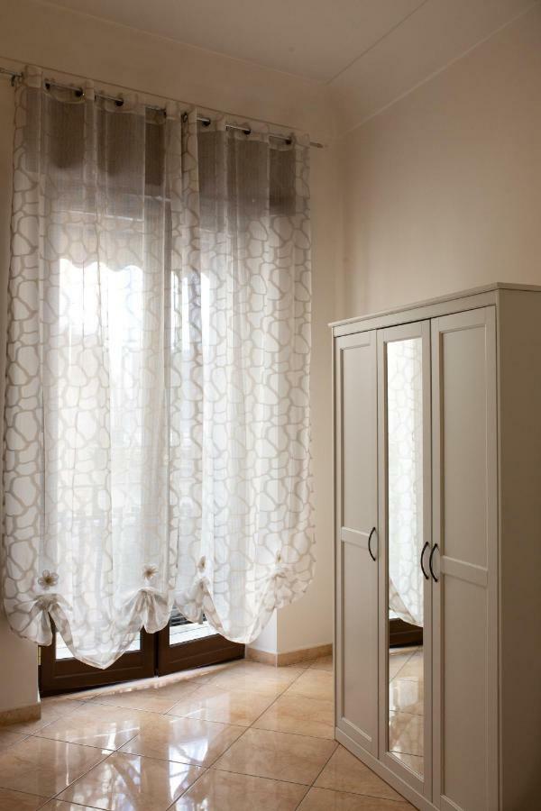 Dimora De Curtis Apartment Napoli Bagian luar foto